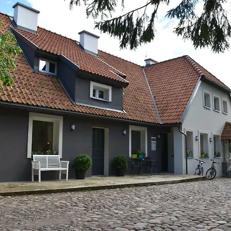 Dom Ogrodnika Country house